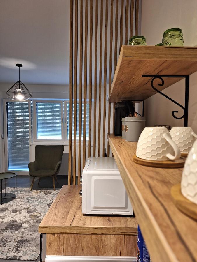 בייאליינה Azimut Apartman מראה חיצוני תמונה