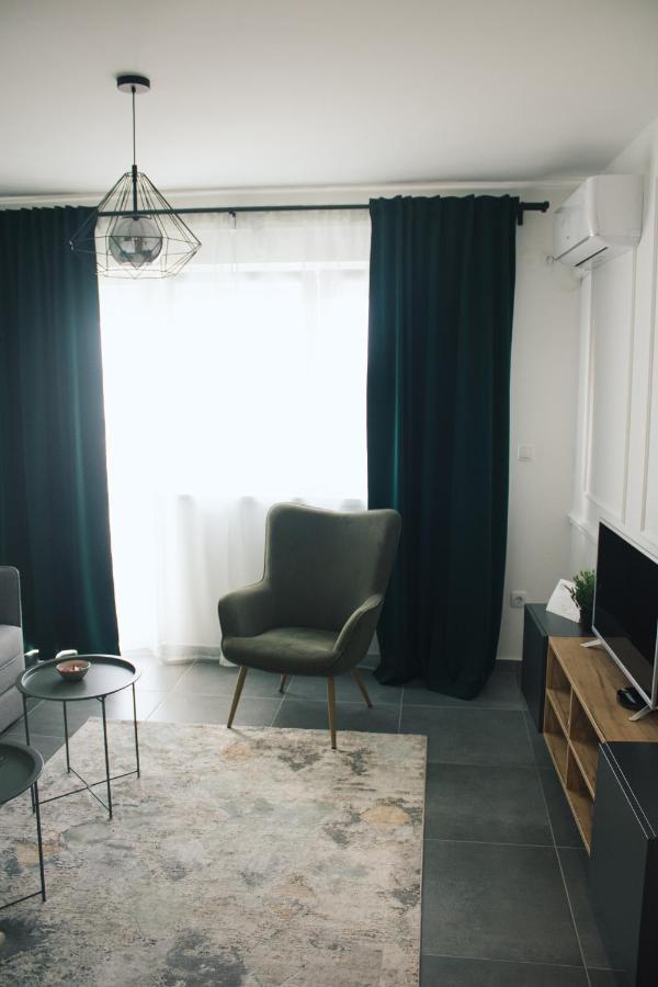 בייאליינה Azimut Apartman מראה חיצוני תמונה